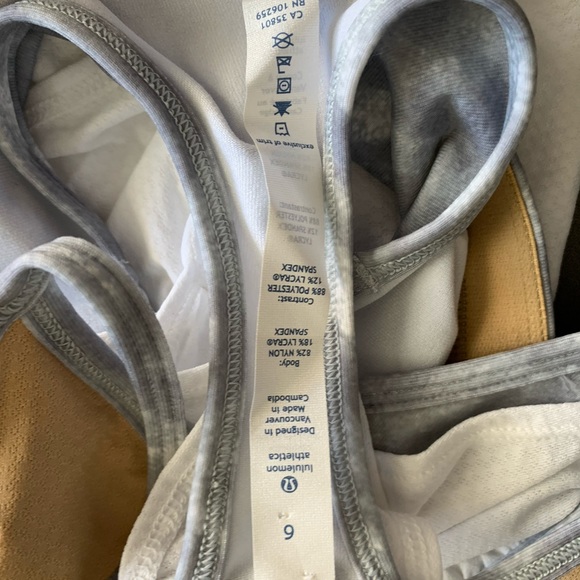 Lululemon Let It Loose Yoga Workout Tank, Size 6 - Picture 7 of 7